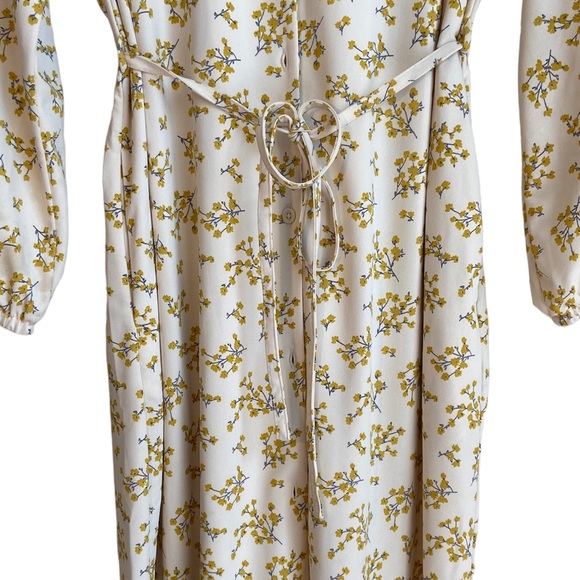 UNIQLO LONG SLEEVE FLORAL FLOWY MAXI DRESS, V-NECK, BELT DETAILING, SIZE SMALL - Picture 2 of 6